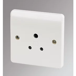 MK Logic Plus 5A 1-Gang Unswitched Round Pin Plug Socket White 1 MK Logic Plus 5A 1-Gang Unswitched Round Pin Plug Socket White