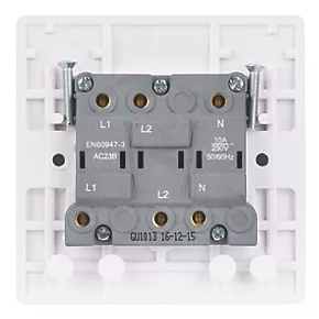 Schneider Electric Ultimate Slimline 10A 1-Gang 3-Pole Fan Isolator Switch White 4 Schneider Electric Ultimate Slimline 10A 1-Gang 3-Pole Fan Isolator Switch White - Image 4