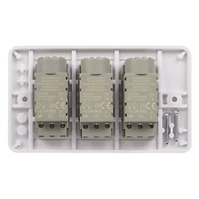 Schneider Electric Lisse 10AX 4-Gang 2-Way 10AX Light Switch White 4 Schneider Electric Lisse 10AX 4-Gang 2-Way 10AX Light Switch White - Image 4