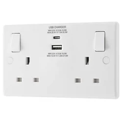 British General 800 Series 13A 2-Gang SP Switched Socket + 3A 2-Outlet Type A & C USB Charger White