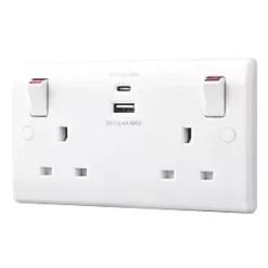 British General 800 Series 13A 2-Gang SP Switched Socket + 4.2A 2-Outlet Type A & C USB Charger White