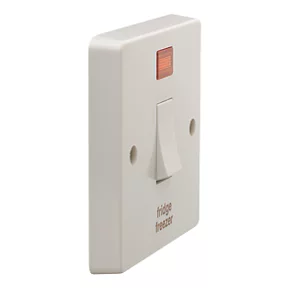 Crabtree Capital 20A 1-Gang DP Fridge Freezer Switch White with Neon 3 Crabtree Capital 20A 1-Gang DP Fridge Freezer Switch White with Neon - Image 3