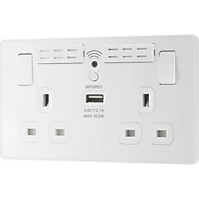 British General Evolve 13A 2-Gang SP Switched Double Socket With WiFi Extender + 2.1A 1-Outlet Type A USB Charger White with White Inserts 4 British General Evolve 13A 2-Gang SP Switched Double Socket With WiFi Extender + 2.1A 1-Outlet Type A USB Charger White with White Inserts - Image 4