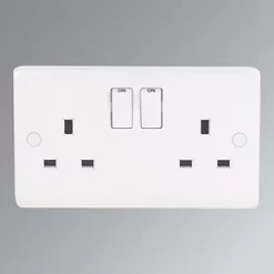 LAP 13A 2-Gang DP Switched Plug Socket White 5 Pack 5 LAP 13A 2-Gang DP Switched Plug Socket White 5 Pack -White Switches & Sockets Sales Store 49620 A2