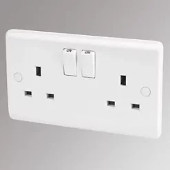 LAP 13A 2-Gang DP Switched Plug Socket White