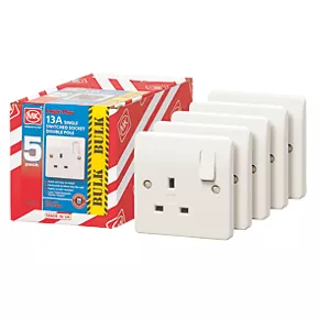 MK Logic Plus 13A 1-Gang DP Switched Plug Socket White 5 Pack 3 MK Logic Plus 13A 1-Gang DP Switched Plug Socket White 5 Pack - Image 3