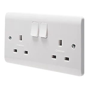 Crabtree Instinct 13A 2-Gang DP Switched Socket White 1 Crabtree Instinct 13A 2-Gang DP Switched Socket White