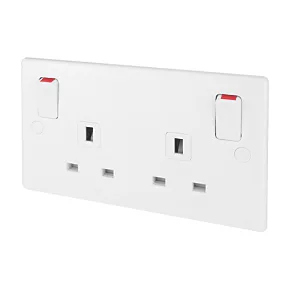 Schneider Electric Ultimate Slimline 13A 2-Gang DP Switched Plug Socket White 1 Schneider Electric Ultimate Slimline 13A 2-Gang DP Switched Plug Socket White