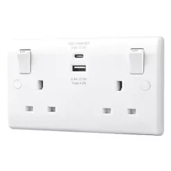 LAP 13A 2-Gang SP Switched Socket + 4.2A 2-Outlet Type A & C USB Charger White