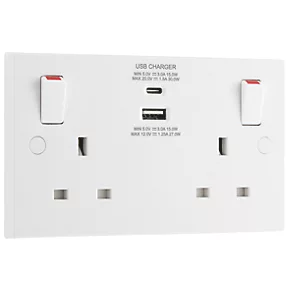 British General 900 Series 13A 2-Gang SP Switched Socket + 3A 2-Outlet Type A & C USB Charger White 3 British General 900 Series 13A 2-Gang SP Switched Socket + 3A 2-Outlet Type A & C USB Charger White - Image 3