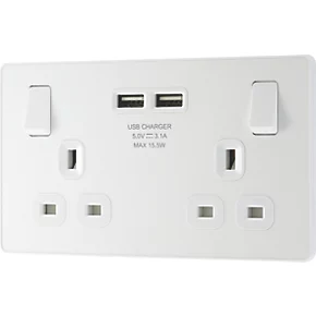 British General Evolve 13A 2-Gang SP Switched Socket + 3.1A 2-Outlet Type A USB Charger Pearlescent White with White Inserts 4 British General Evolve 13A 2-Gang SP Switched Socket + 3.1A 2-Outlet Type A USB Charger Pearlescent White with White Inserts - Image 4