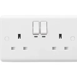 Knightsbridge CU9KW 13A 2-Gang SP Switched Smart Socket White